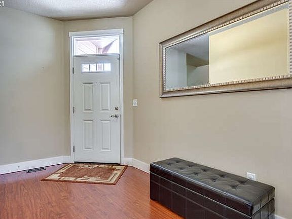 5th image of 7643 NE 62nd St