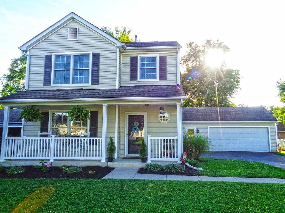 1st image of 1124 Lake Forest Dr