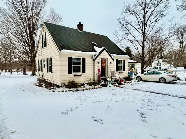 430 Washington St, Olivet, MI 49076