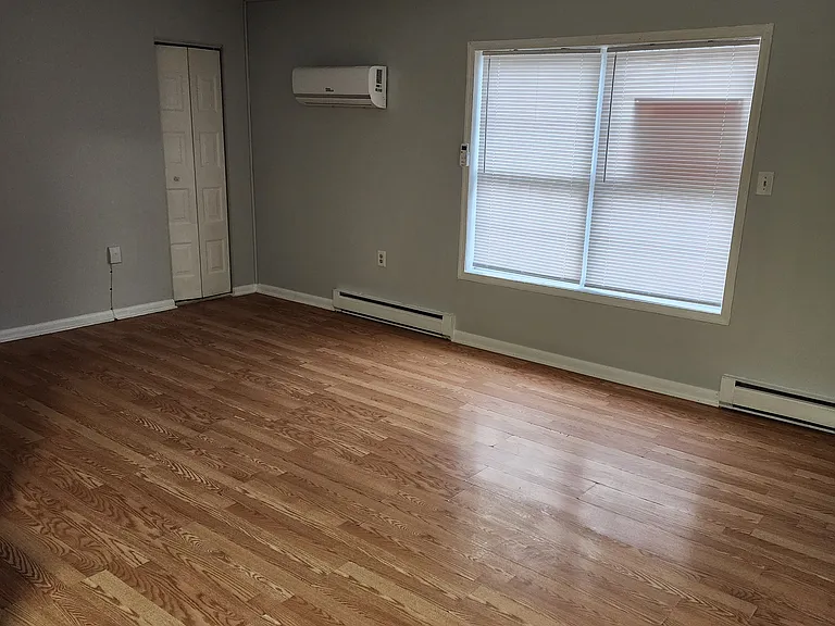 1112 Franklin St #3 — Photo 5
