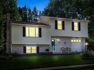 3385 Taunton Dr, York, PA 17402