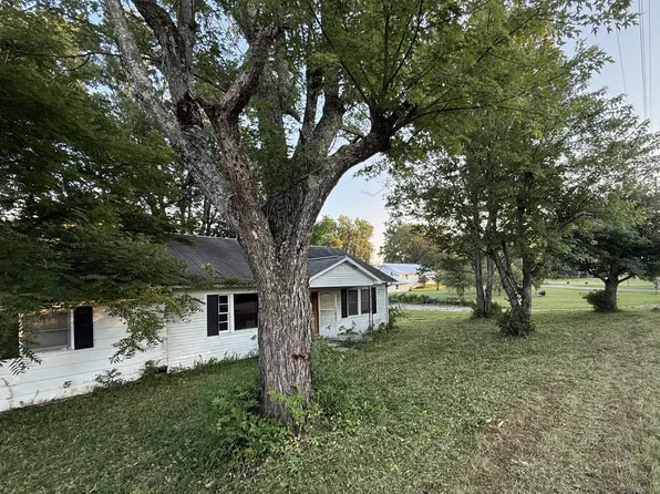 682 Highway 68, Crossville, TN 38555
