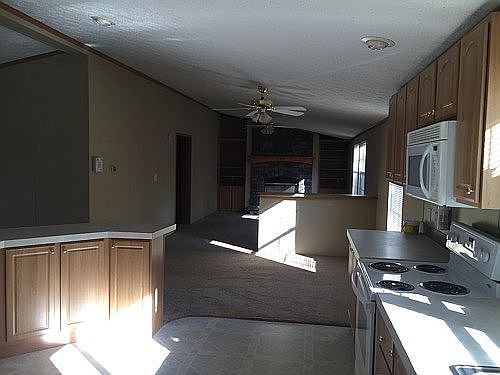 2nd image of 7203 Savannah Trace Ln