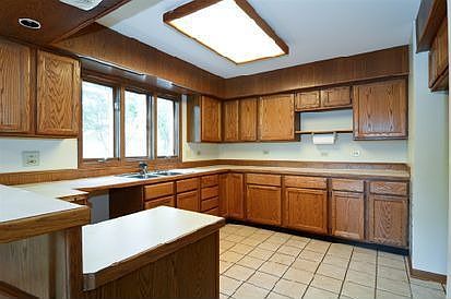 4th image of 941 Almond Dr