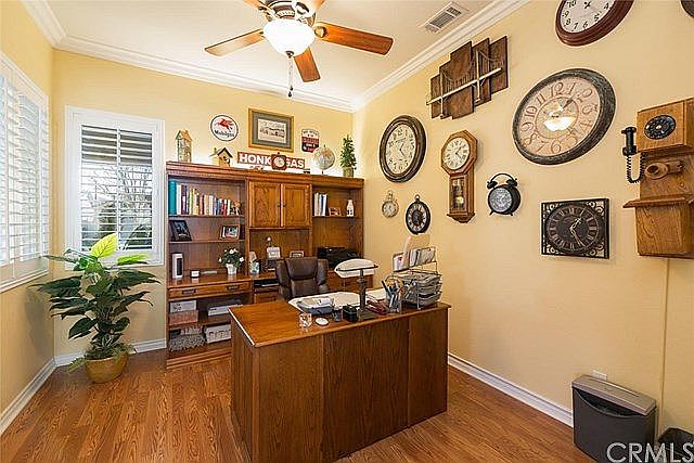 Office/Den 10x13