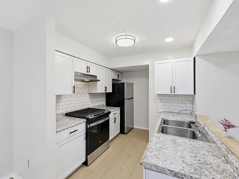 1600 Rock Creek Dr — Photo 12