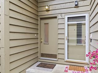 40 Cervantes Cir, Lake Oswego, OR 97035