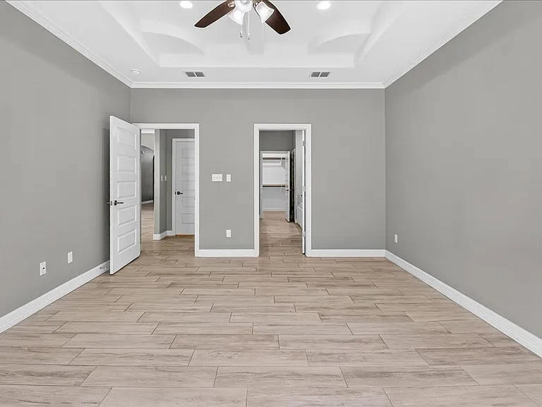 6718 Stuyvesant Ct — Photo 23