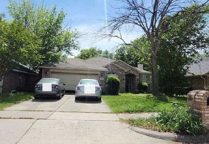 1st image of 1712 Redwood Dr