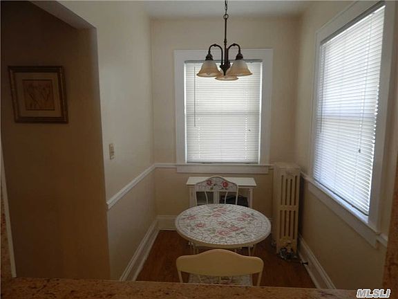 3rd image of 525 Stanton Ave