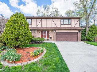 753 Plentywood Ln, Bensenville, IL