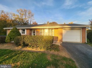 103 Main St, Akron, PA 17501