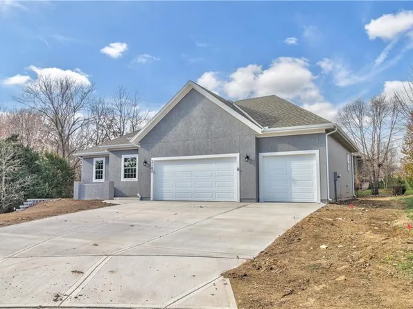 3100 N 118th St, Kansas City, KS 66109