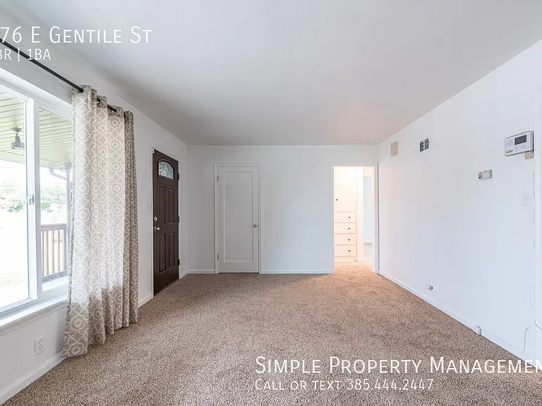 476 E Gentile St — Photo 6