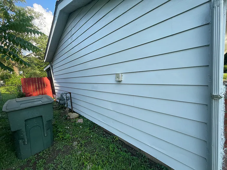 1690 Newfield Rd — Photo 32
