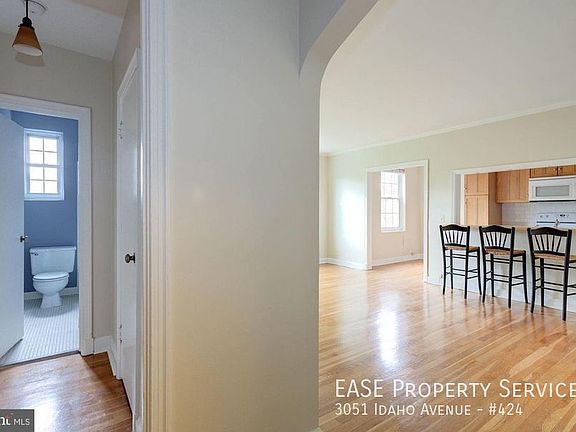 3rd image of 3051 Idaho Ave NW APT 424