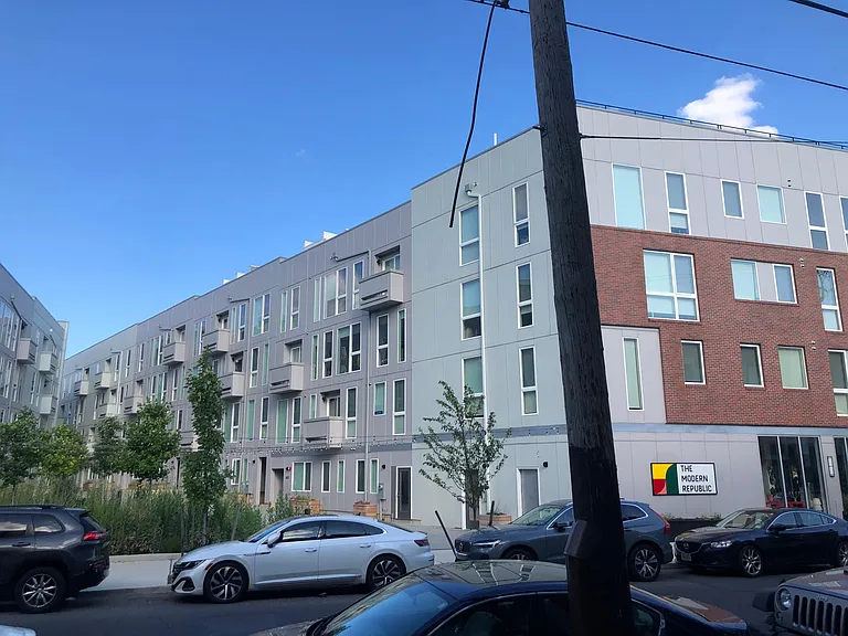 1644 N 5th St — Photo 5