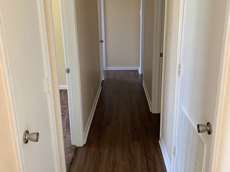 202 Acme Ln — Photo 6
