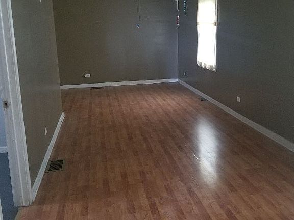 4th image of 8535 S Givins Ct