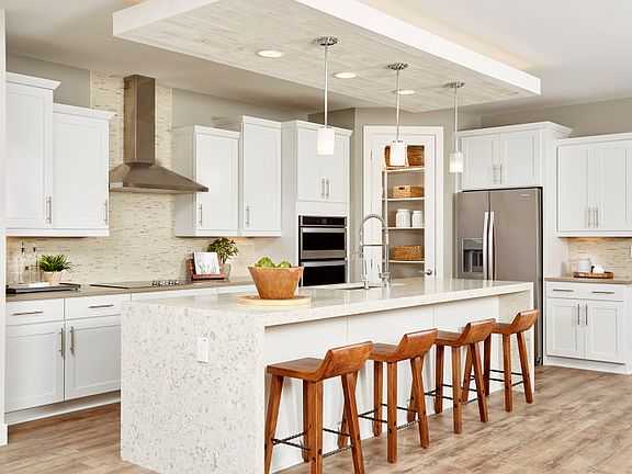 The Parklane Kitchen Design Encourages Entertaining and Family Time