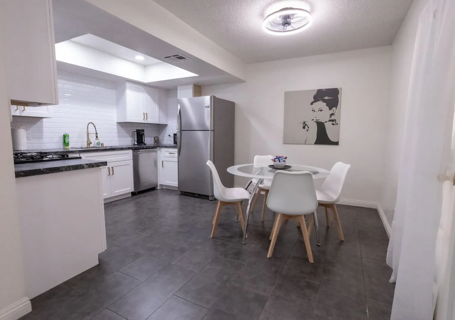 2 Bdr Close to Las Vegas Strip — Photo 2