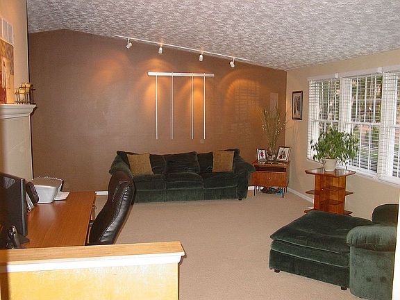 Living Room 17X14