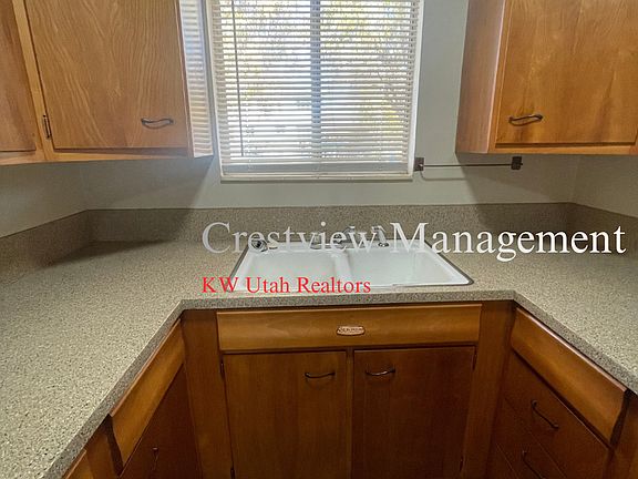 5th image of 751 E 24th St #755