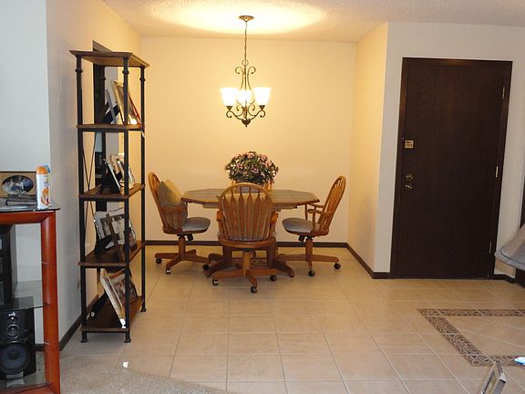 4th image of 4845 W 137th St APT C23