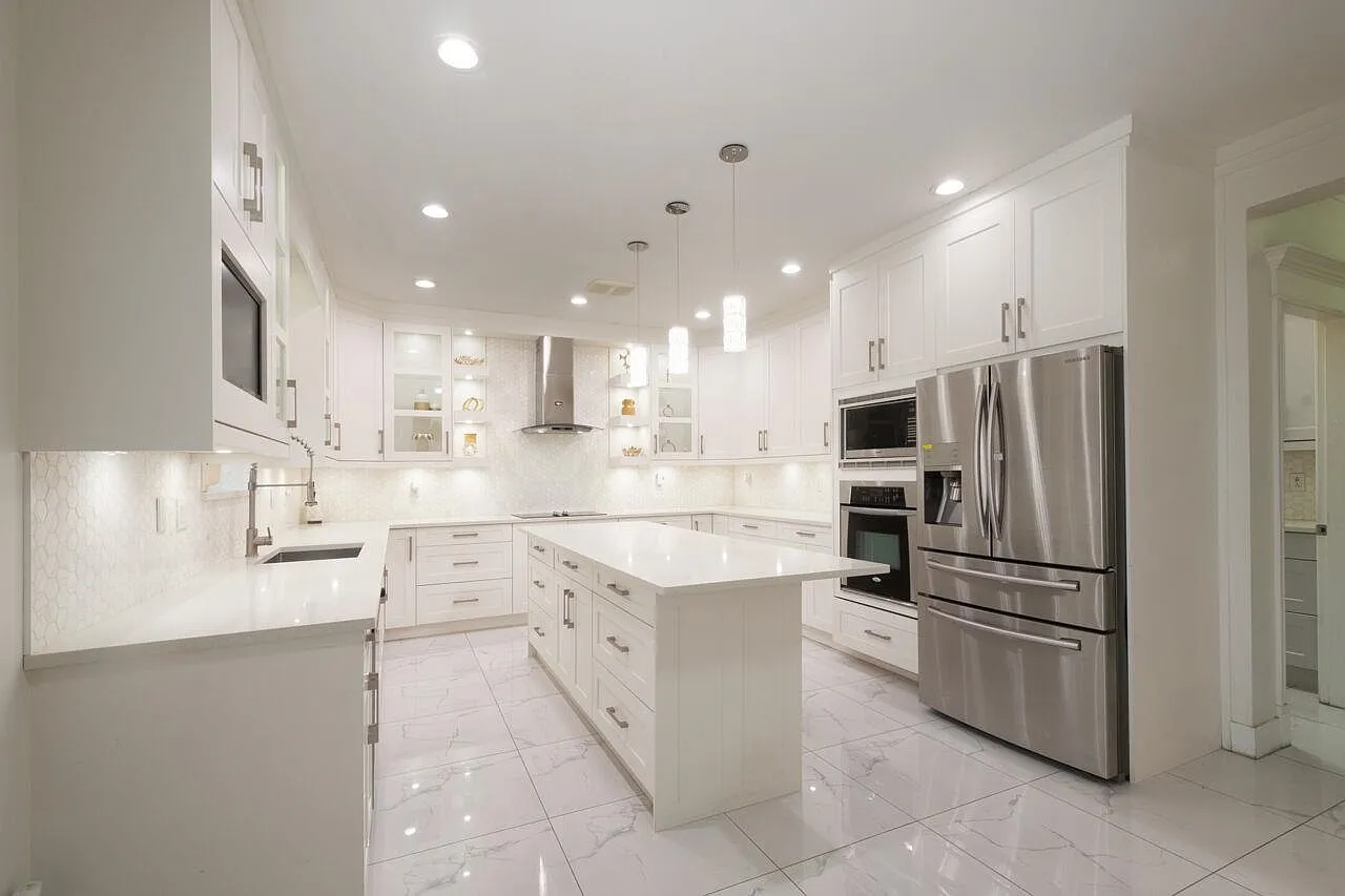 6 bed, 3500 sqft, $5,000 — Photo 4