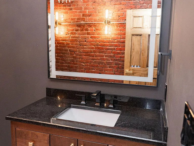 275 S Limestone St #140 — Photo 37