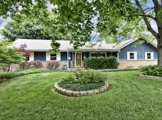 38W168 Richard Dr, Elgin, IL 60124