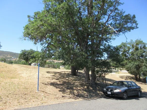 LOT 2 Swallow Cir, Yreka, CA 96097