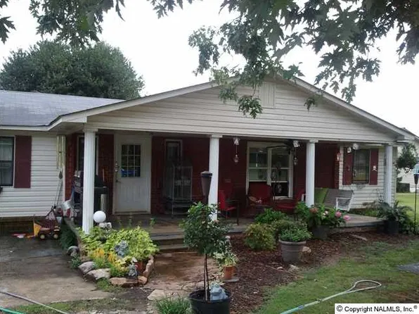 5456 Fry Gap Rd, Guntersville, AL 35976