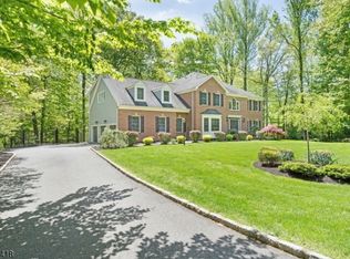 2 Beach Ln, Mendham, NJ 07945