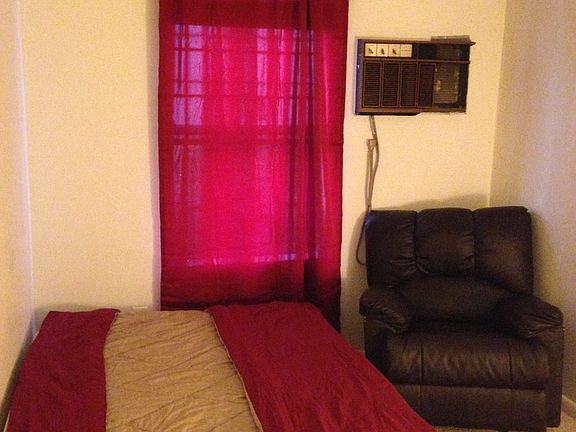 Bedroom for rent