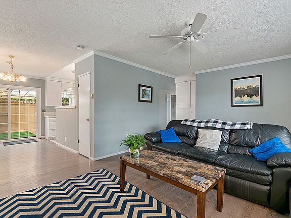 5th image of 615 Vista Vallejo