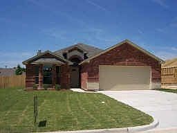 1st image of 413 Willow Creek Dr