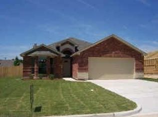 413 Willow Creek Dr, Weatherford, TX 76085