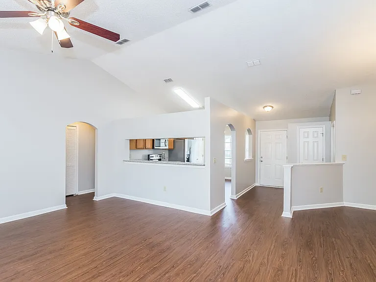 3268 Avalon Dr — Photo 8