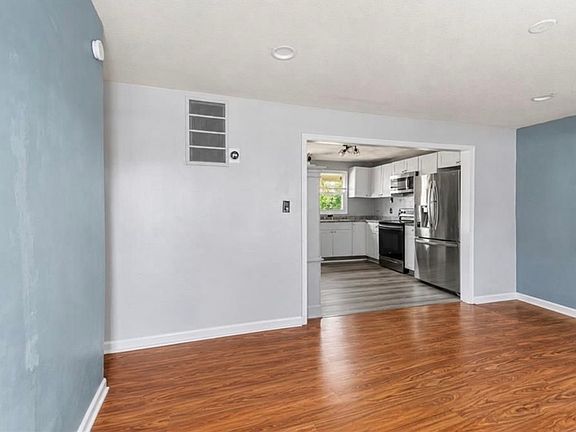 2nd image of 131 Jordan Dr
