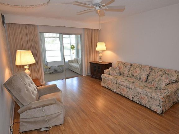 5th image of 2191 NE 1st Ct APT 101