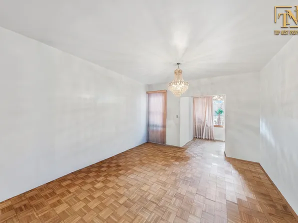 661 Euclid Avenue image 4 of 25