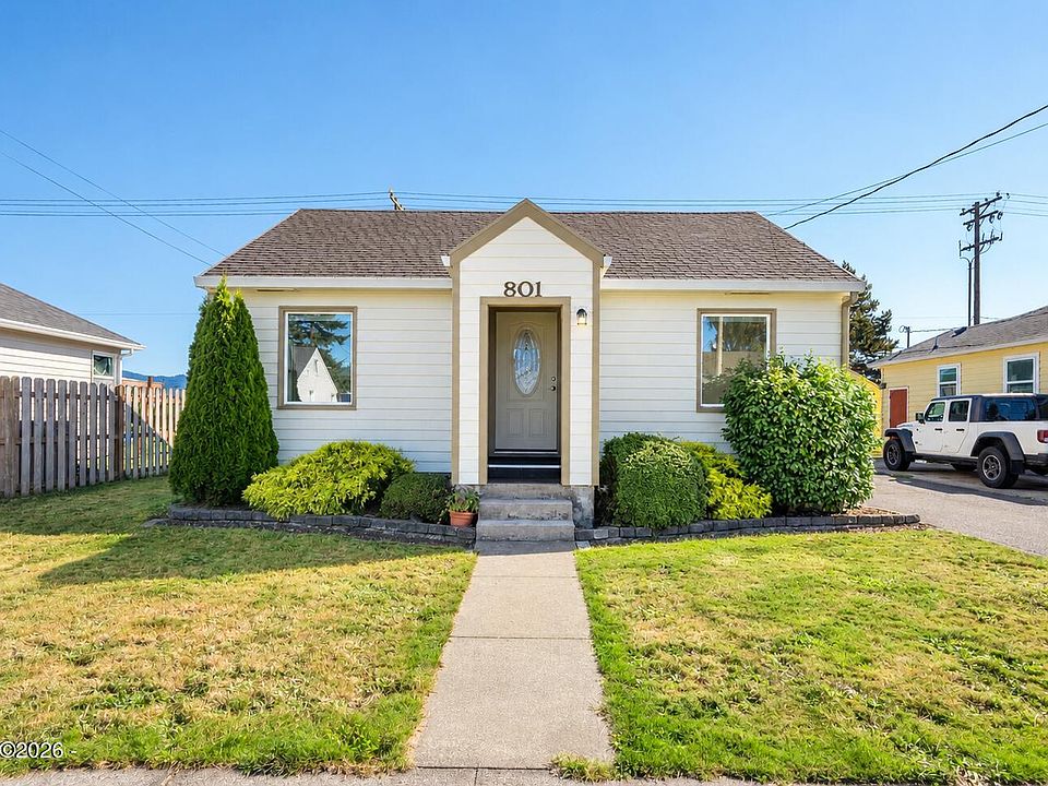 1st image of 801 Manor Pl
