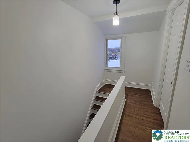 746 Linden St #2 — Photo 13