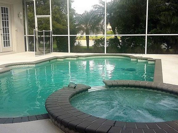 4th image of 10209 Newington Pl