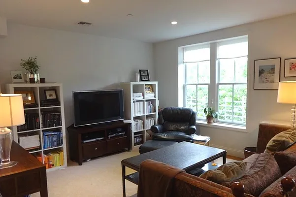 Rented by Corcoran | media 78