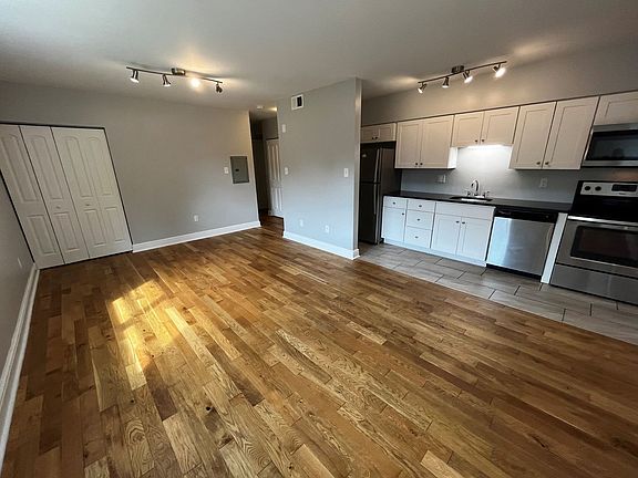3rd image of 7528 Penn Ave APT 10
