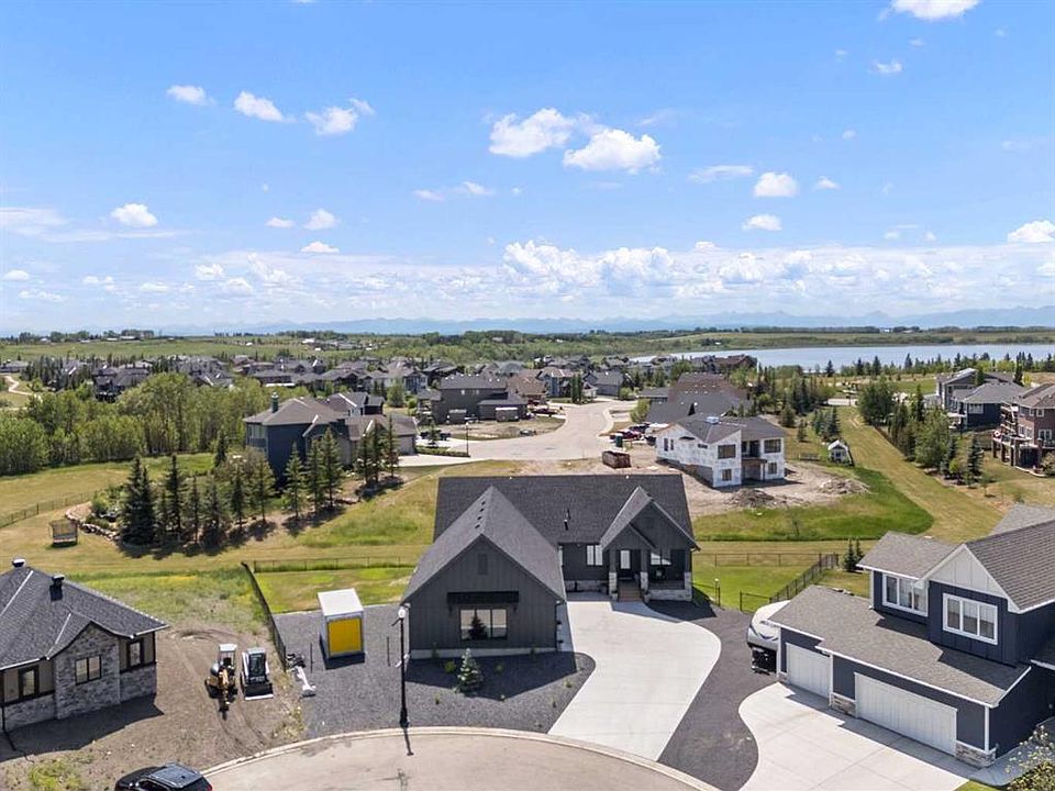 1st image of 32 E Monterra Lndg
