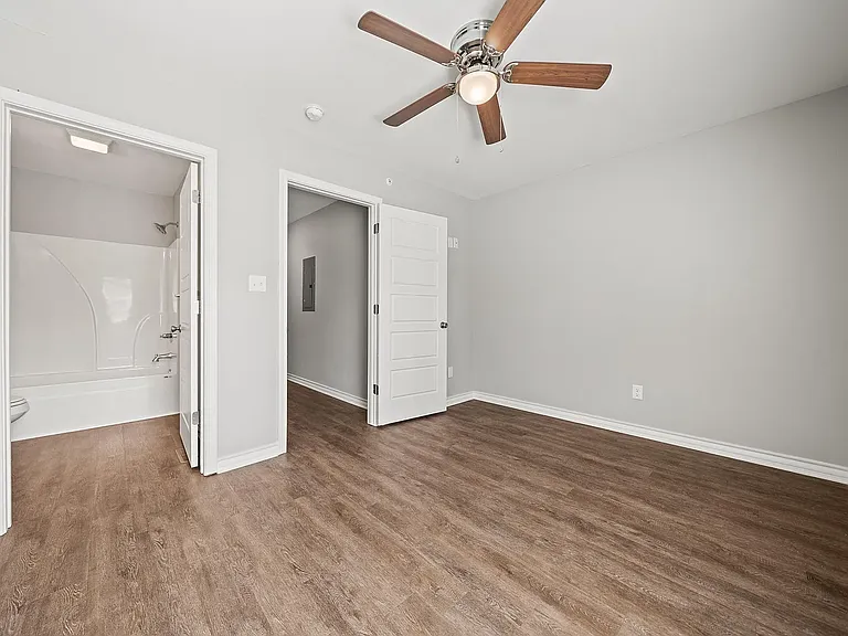 Springwood Townhomes — Photo 14