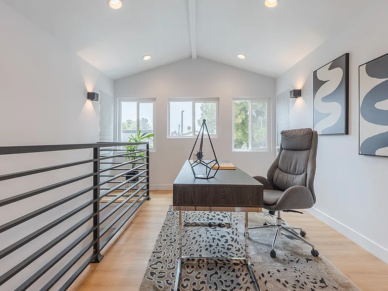 2522 Armacost Ave — Photo 22